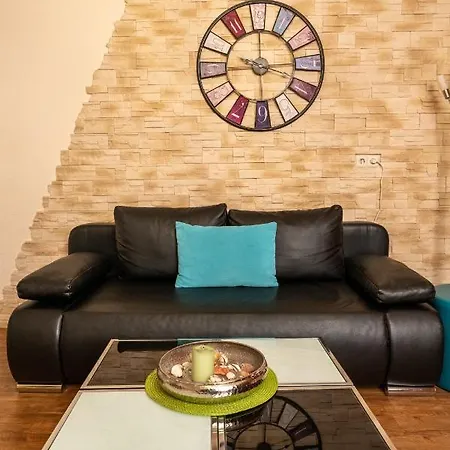 Art City-studio 1, Modern, Voll Ausgestattet, Zentrale Innenstadtlage, Ruhiges Schlafzimmer, Balkon