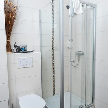 Art City-studio 1, Modern, Voll Ausgestattet, Zentrale Innenstadtlage, Ruhiges Schlafzimmer, Balkon * Kassel