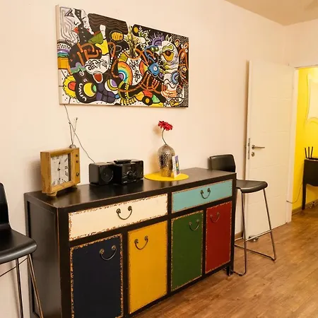 Art City-studio 1, Modern, Voll Ausgestattet, Zentrale Innenstadtlage, Ruhiges Schlafzimmer, Balkon Appartamento