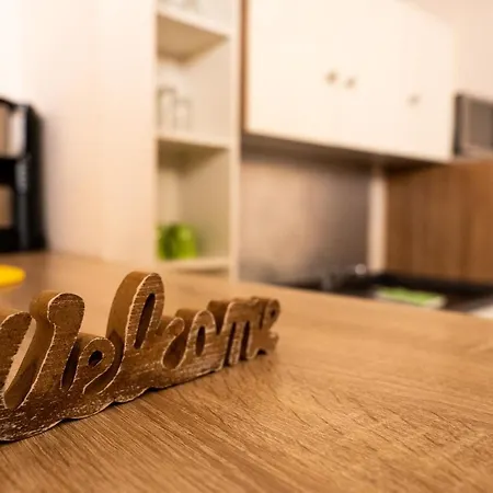 Art City-studio 1, Modern, Voll Ausgestattet, Zentrale Innenstadtlage, Ruhiges Schlafzimmer, Balkon *