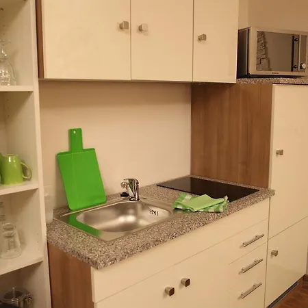 Apartment Art City-studio 1, Modern, Voll Ausgestattet, Zentrale Innenstadtlage, Ruhiges Schlafzimmer, Balkon Kassel